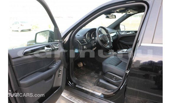 Buy Import Mercedes-Benz 190 Black Car in Import - Dubai in Region of Bouenza Buy Import Mercedes-Benz 190 Black Car in Import - Dubai in Region of Bouenza