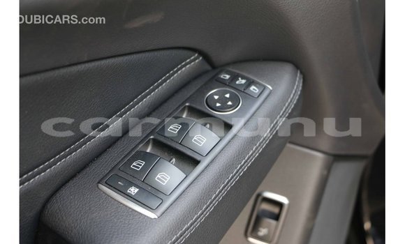 Buy Import Mercedes-Benz 190 Black Car in Import - Dubai in Region of Bouenza Buy Import Mercedes-Benz 190 Black Car in Import - Dubai in Region of Bouenza