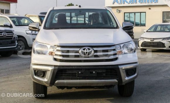 Acheter Import Voiture Toyota Hilux Blanc à Import - Dubai, Région de la Bouenza Acheter Import Voiture Toyota Hilux Blanc à Import - Dubai, Région de la Bouenza