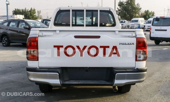 Acheter Import Voiture Toyota Hilux Blanc à Import - Dubai, Région de la Bouenza Acheter Import Voiture Toyota Hilux Blanc à Import - Dubai, Région de la Bouenza