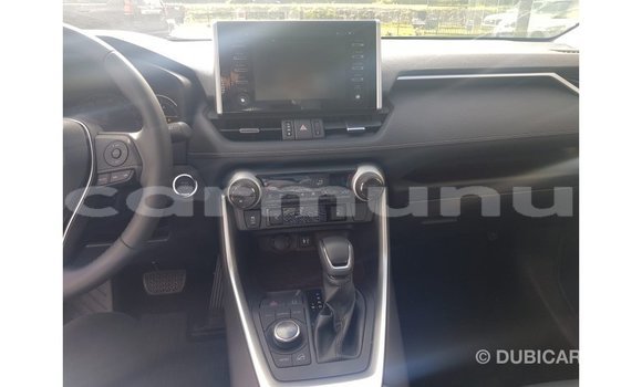 Buy Import Toyota HiAce Other Truck in Import - Dubai in Region of Bouenza Buy Import Toyota HiAce Other Truck in Import - Dubai in Region of Bouenza