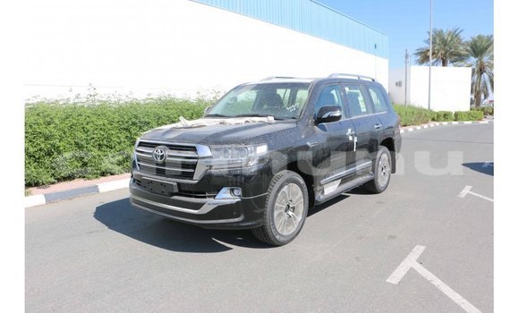 Buy Import Toyota Land Cruiser Black Car in Import - Dubai in Region of Bouenza Buy Import Toyota Land Cruiser Black Car in Import - Dubai in Region of Bouenza