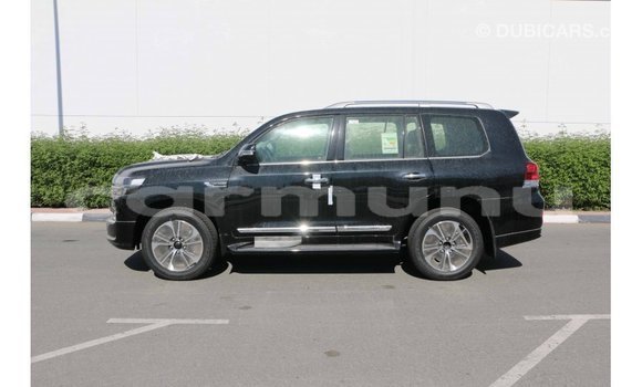 Buy Import Toyota Land Cruiser Black Car in Import - Dubai in Region of Bouenza Buy Import Toyota Land Cruiser Black Car in Import - Dubai in Region of Bouenza