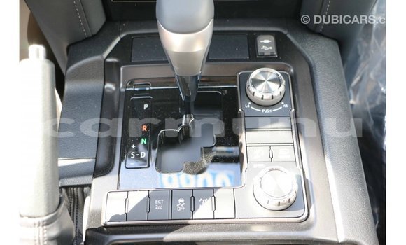 Buy Import Toyota Land Cruiser Black Car in Import - Dubai in Region of Bouenza Buy Import Toyota Land Cruiser Black Car in Import - Dubai in Region of Bouenza