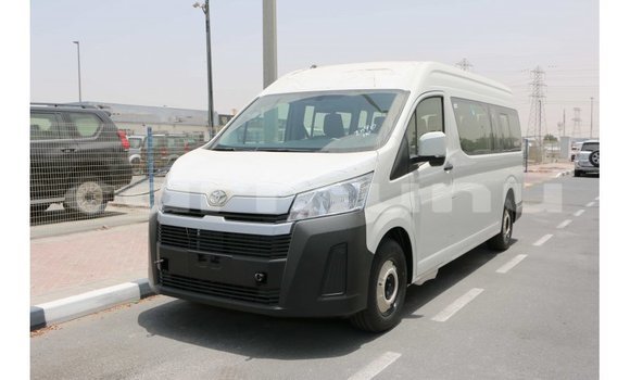 Buy Import Toyota Hiace White Car in Import - Dubai in Region of Bouenza Buy Import Toyota Hiace White Car in Import - Dubai in Region of Bouenza