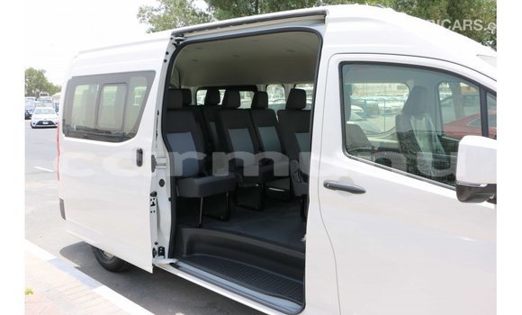 Buy Import Toyota Hiace White Car in Import - Dubai in Region of Bouenza Buy Import Toyota Hiace White Car in Import - Dubai in Region of Bouenza