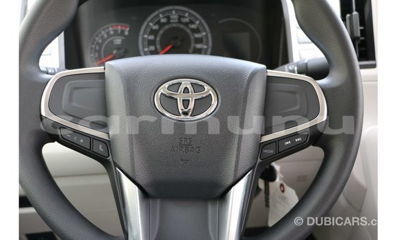Buy Import Toyota Hiace White Car in Import - Dubai in Region of Bouenza Buy Import Toyota Hiace White Car in Import - Dubai in Region of Bouenza