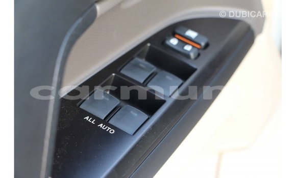 Buy Import Toyota Land Cruiser White Car in Import - Dubai in Region of Bouenza Buy Import Toyota Land Cruiser White Car in Import - Dubai in Region of Bouenza