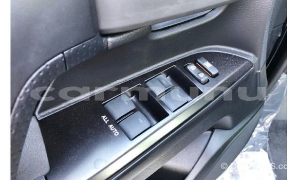 Acheter Import Voiture Toyota Land Cruiser Noir à Import - Dubai, Région de la Bouenza Acheter Import Voiture Toyota Land Cruiser Noir à Import - Dubai, Région de la Bouenza