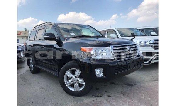 Acheter Import Voiture Toyota Land Cruiser Noir à Import - Dubai, Région de la Bouenza Acheter Import Voiture Toyota Land Cruiser Noir à Import - Dubai, Région de la Bouenza