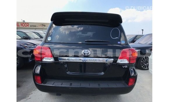 Acheter Import Voiture Toyota Land Cruiser Noir à Import - Dubai, Région de la Bouenza Acheter Import Voiture Toyota Land Cruiser Noir à Import - Dubai, Région de la Bouenza