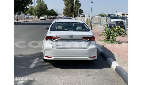 Buy Import Toyota Corolla White Car in Import - Dubai in Region of Bouenza Buy Import Toyota Corolla White Car in Import - Dubai in Region of Bouenza