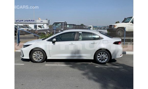 Buy Import Toyota Corolla White Car in Import - Dubai in Region of Bouenza Buy Import Toyota Corolla White Car in Import - Dubai in Region of Bouenza