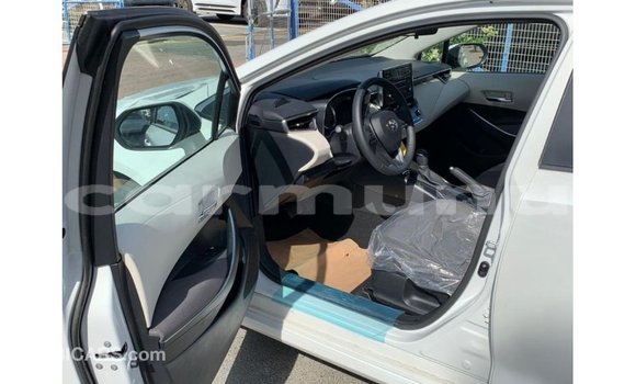 Buy Import Toyota Corolla White Car in Import - Dubai in Region of Bouenza Buy Import Toyota Corolla White Car in Import - Dubai in Region of Bouenza