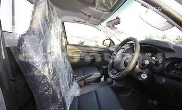 Buy Import Toyota Hilux Other Car in Import - Dubai in Region of Bouenza Buy Import Toyota Hilux Other Car in Import - Dubai in Region of Bouenza