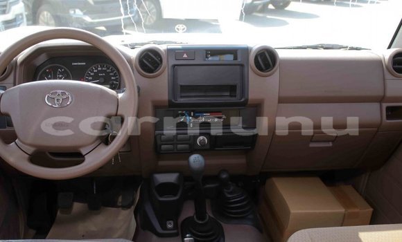 Acheter Import Voiture Toyota Land Cruiser Beige à Import - Dubai, Région de la Bouenza Acheter Import Voiture Toyota Land Cruiser Beige à Import - Dubai, Région de la Bouenza