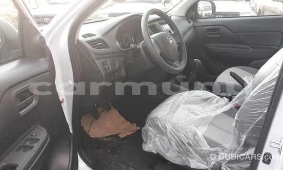 Acheter Import Voiture Mitsubishi L200 Blanc à Import - Dubai, Région de la Bouenza Acheter Import Voiture Mitsubishi L200 Blanc à Import - Dubai, Région de la Bouenza