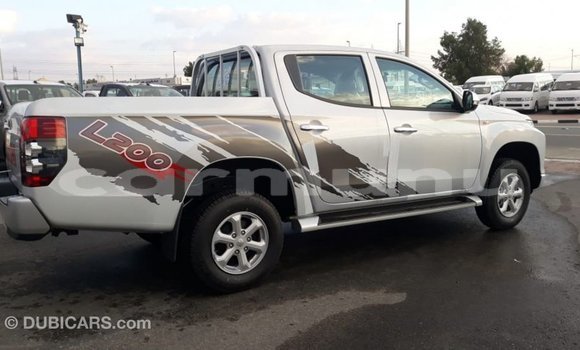 Acheter Import Voiture Mitsubishi L200 Blanc à Import - Dubai, Région de la Bouenza Acheter Import Voiture Mitsubishi L200 Blanc à Import - Dubai, Région de la Bouenza
