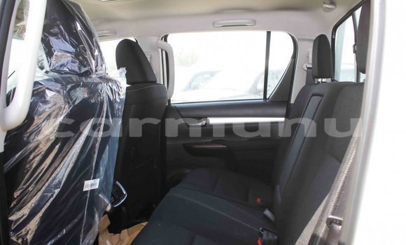 Acheter Import Voiture Toyota Hilux Blanc à Import - Dubai, Région de la Bouenza Acheter Import Voiture Toyota Hilux Blanc à Import - Dubai, Région de la Bouenza