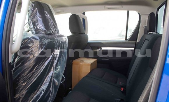 Acheter Import Voiture Toyota Hilux Bleu à Import - Dubai, Région de la Bouenza Acheter Import Voiture Toyota Hilux Bleu à Import - Dubai, Région de la Bouenza