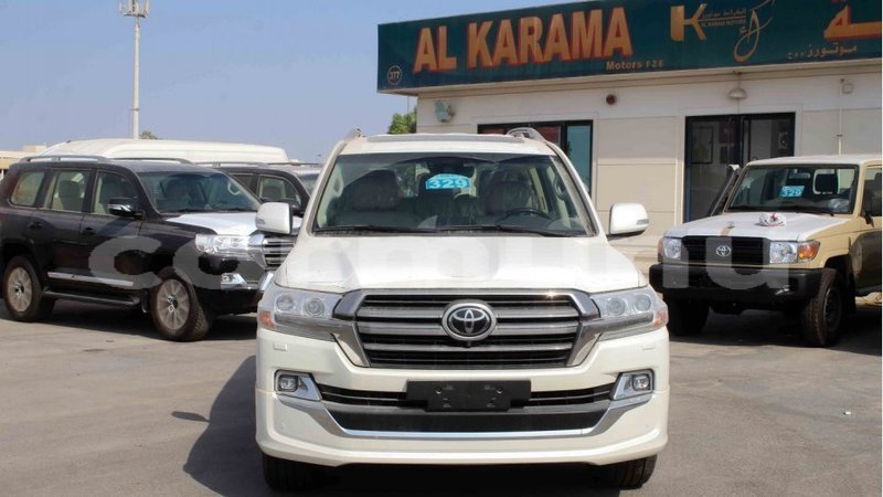 Big with watermark toyota land cruiser region of bouenza import dubai 2644