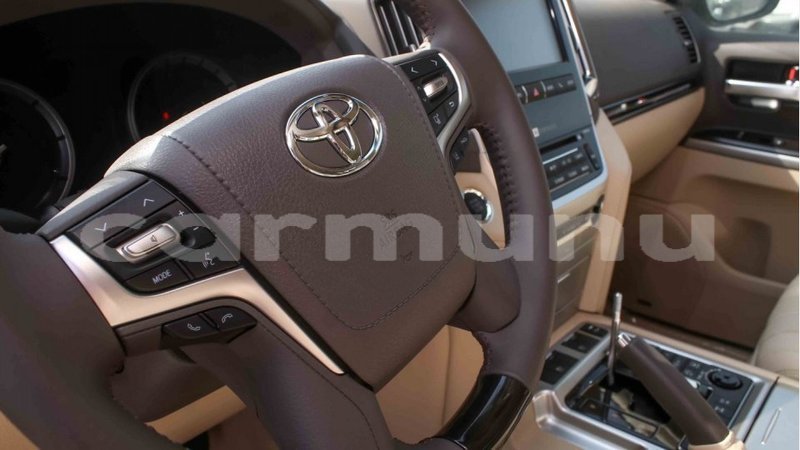 Big with watermark toyota land cruiser region of bouenza import dubai 2644