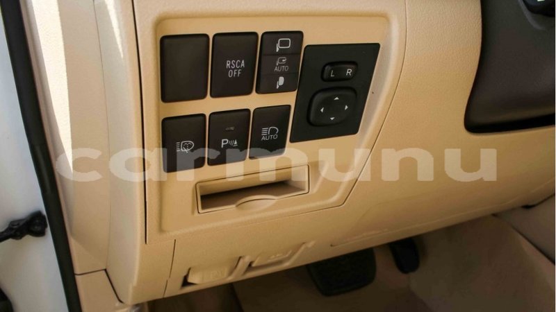Big with watermark toyota land cruiser region de la bouenza import dubai 2644