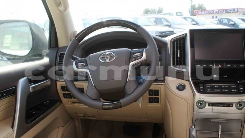 Big with watermark toyota land cruiser region de la bouenza import dubai 2644