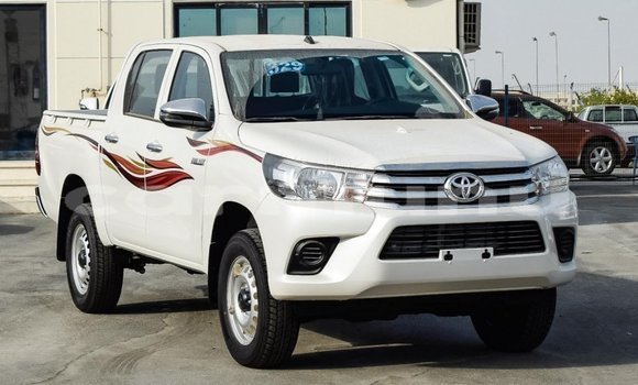 Acheter Import Voiture Toyota Hilux Blanc à Import - Dubai, Région de la Bouenza Acheter Import Voiture Toyota Hilux Blanc à Import - Dubai, Région de la Bouenza