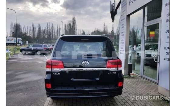 Buy Import Toyota Land Cruiser Black Car in Import - Dubai in Region of Bouenza Buy Import Toyota Land Cruiser Black Car in Import - Dubai in Region of Bouenza