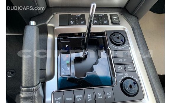 Buy Import Toyota Land Cruiser Black Car in Import - Dubai in Region of Bouenza Buy Import Toyota Land Cruiser Black Car in Import - Dubai in Region of Bouenza
