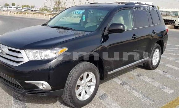 Buy Import Toyota Highlander Black Car in Import - Dubai in Region of Bouenza Buy Import Toyota Highlander Black Car in Import - Dubai in Region of Bouenza
