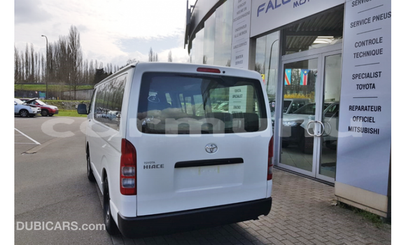 Buy Import Toyota Hiace White Car in Import - Dubai in Region of Bouenza Buy Import Toyota Hiace White Car in Import - Dubai in Region of Bouenza