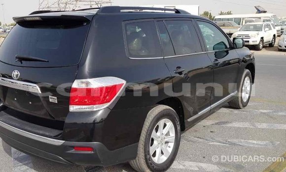 Buy Import Toyota Highlander Black Car in Import - Dubai in Region of Bouenza Buy Import Toyota Highlander Black Car in Import - Dubai in Region of Bouenza