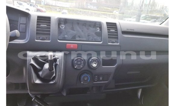 Buy Import Toyota Hiace White Car in Import - Dubai in Region of Bouenza Buy Import Toyota Hiace White Car in Import - Dubai in Region of Bouenza