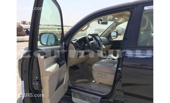 Buy Import Toyota Land Cruiser Black Car in Import - Dubai in Region of Bouenza Buy Import Toyota Land Cruiser Black Car in Import - Dubai in Region of Bouenza