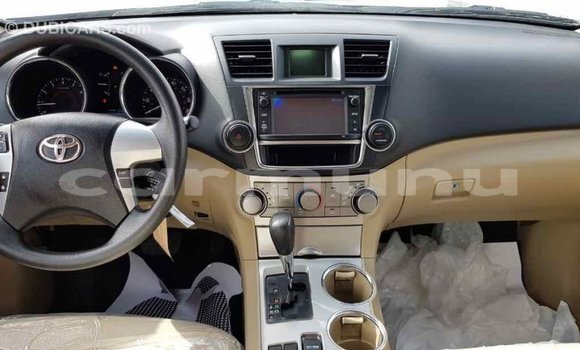 Buy Import Toyota Highlander Black Car in Import - Dubai in Region of Bouenza Buy Import Toyota Highlander Black Car in Import - Dubai in Region of Bouenza