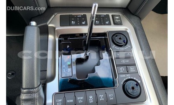 Buy Import Toyota Land Cruiser Other Car in Import - Dubai in Region of Bouenza Buy Import Toyota Land Cruiser Other Car in Import - Dubai in Region of Bouenza