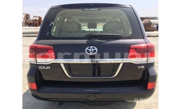 Acheter Import Voiture Toyota Land Cruiser Noir à Import - Dubai, Région de la Bouenza Acheter Import Voiture Toyota Land Cruiser Noir à Import - Dubai, Région de la Bouenza