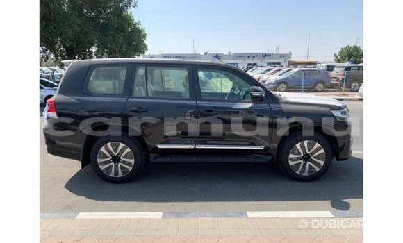 Buy Import Toyota Land Cruiser Black Car in Import - Dubai in Region of Bouenza Buy Import Toyota Land Cruiser Black Car in Import - Dubai in Region of Bouenza