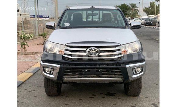 Acheter Import Voiture Toyota Hilux Noir à Import - Dubai, Région de la Bouenza Acheter Import Voiture Toyota Hilux Noir à Import - Dubai, Région de la Bouenza