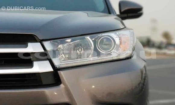 Buy Import Toyota Highlander Other Car in Import - Dubai in Region of Bouenza Buy Import Toyota Highlander Other Car in Import - Dubai in Region of Bouenza