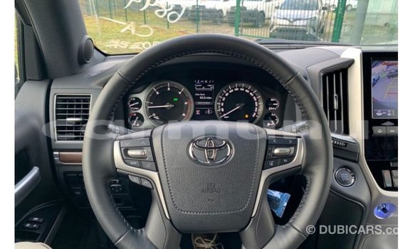 Buy Import Toyota Land Cruiser Black Car in Import - Dubai in Region of Bouenza Buy Import Toyota Land Cruiser Black Car in Import - Dubai in Region of Bouenza