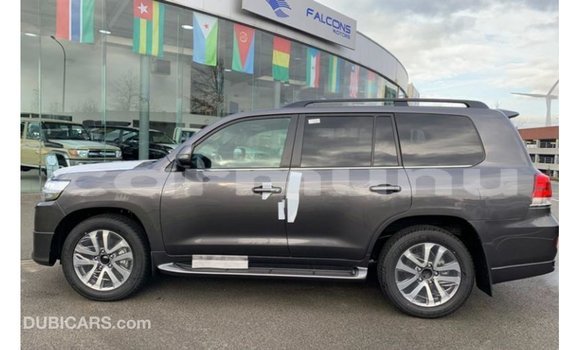 Buy Import Toyota Land Cruiser Black Car in Import - Dubai in Region of Bouenza Buy Import Toyota Land Cruiser Black Car in Import - Dubai in Region of Bouenza