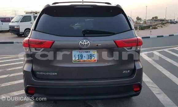Buy Import Toyota Highlander Other Car in Import - Dubai in Region of Bouenza Buy Import Toyota Highlander Other Car in Import - Dubai in Region of Bouenza