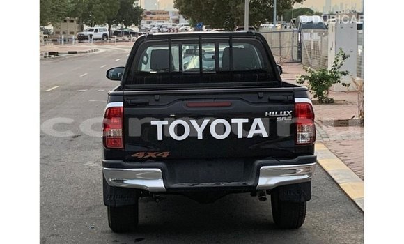 Buy Import Toyota Hilux Black Car in Import - Dubai in Region of Bouenza Buy Import Toyota Hilux Black Car in Import - Dubai in Region of Bouenza