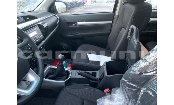 Buy Import Toyota Hilux Black Car in Import - Dubai in Region of Bouenza Buy Import Toyota Hilux Black Car in Import - Dubai in Region of Bouenza