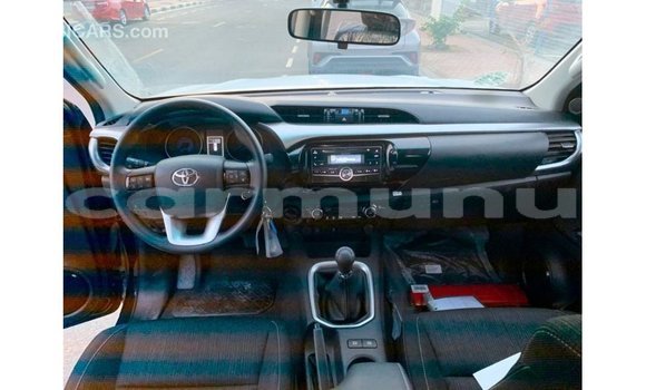 Buy Import Toyota Hilux Black Car in Import - Dubai in Region of Bouenza Buy Import Toyota Hilux Black Car in Import - Dubai in Region of Bouenza
