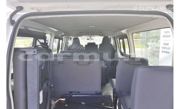 Acheter Import Voiture Toyota Hiace Blanc à Import - Dubai, Région de la Bouenza Acheter Import Voiture Toyota Hiace Blanc à Import - Dubai, Région de la Bouenza