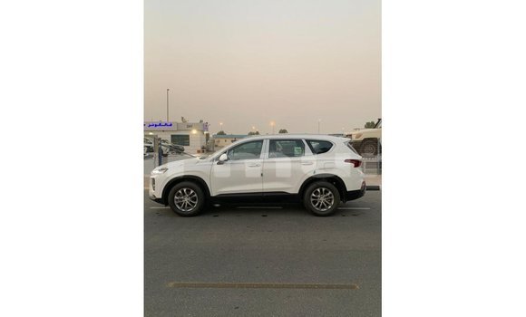 Buy Import Hyundai Santa Fe White Car in Import - Dubai in Region of Bouenza Buy Import Hyundai Santa Fe White Car in Import - Dubai in Region of Bouenza
